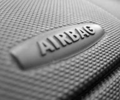 Gli airbag sono obbligatori? Vanno ripristinati in caso di incidente o si rischia la multa?